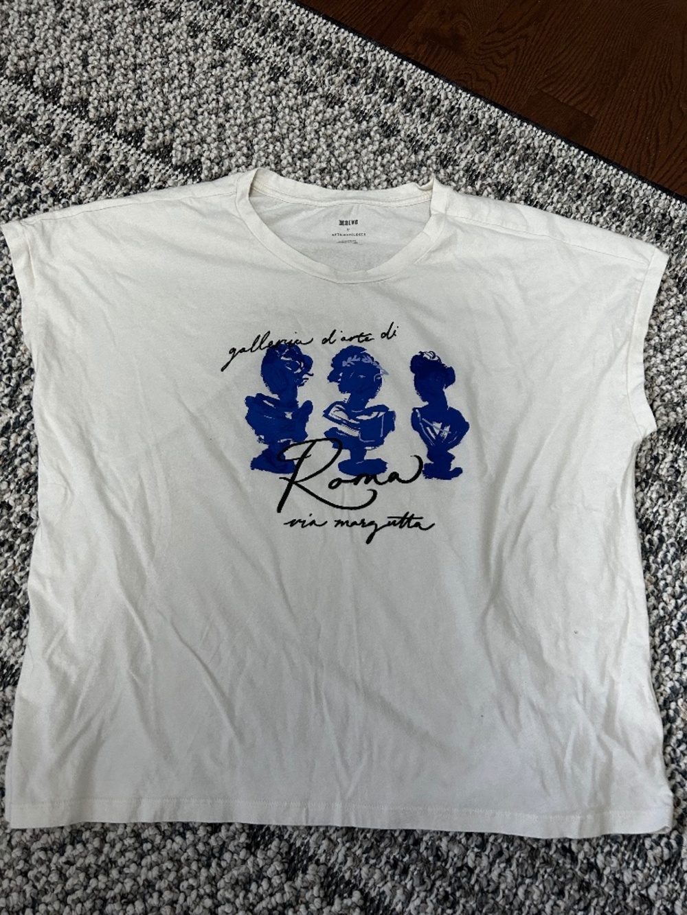 Anthropologie tshirt !